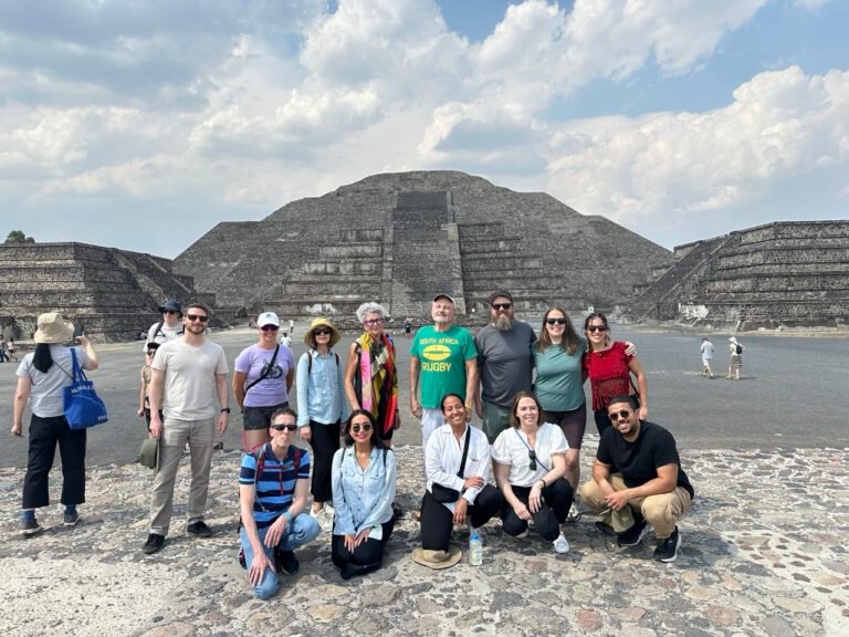 Cerca de los Dioses: Teotihuacán, Basílica y Degustación de Cacao